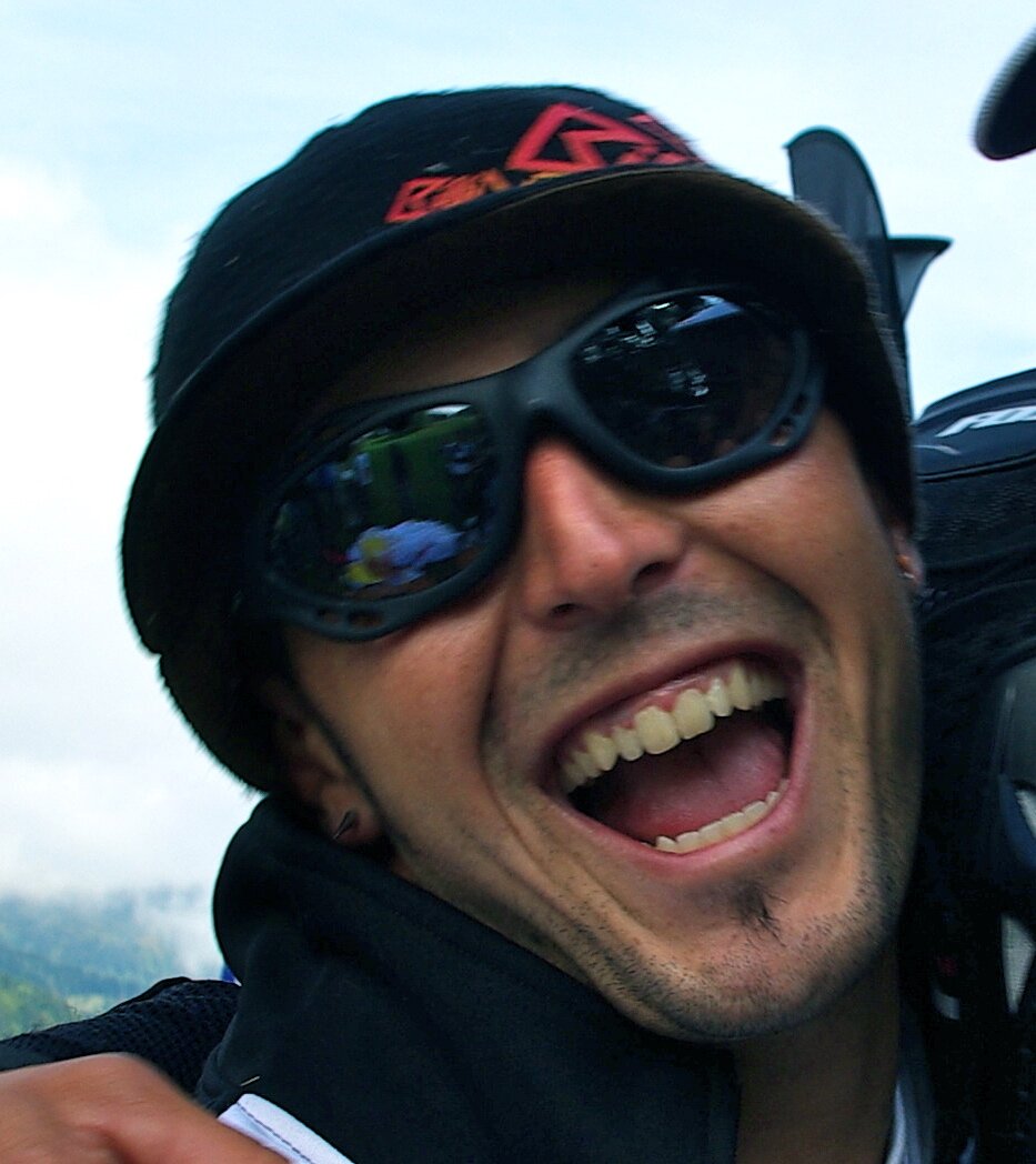 paco, paco guerra junior paco guera guerra, paramania paragliders free flying paramotoring champion